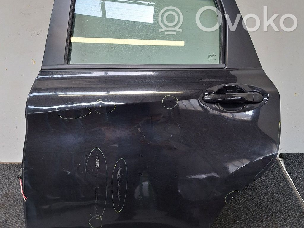 Nissan Note (E12) Aizmugurējās durvis 