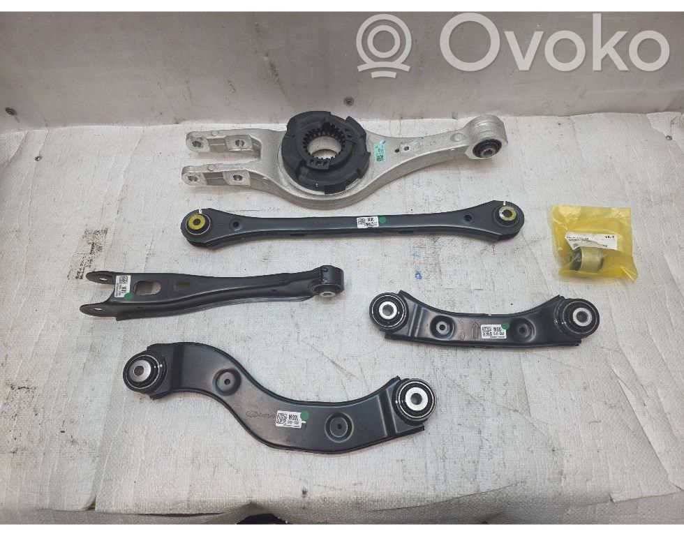 KIA EV9 Rear suspension control arm 