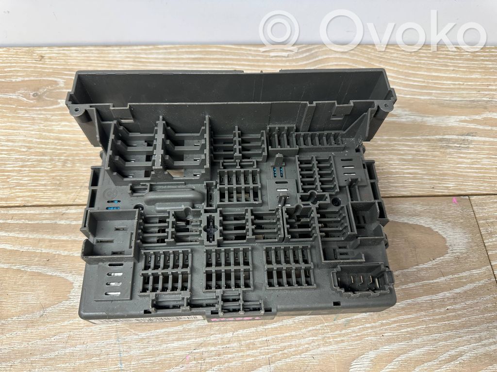 BMW X1 E84 Fuse module 