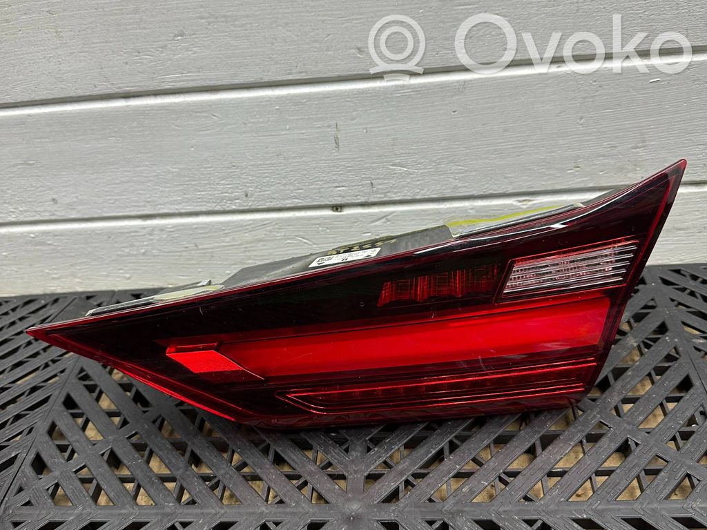BMW 1 F40 Takaluukun takavalot 