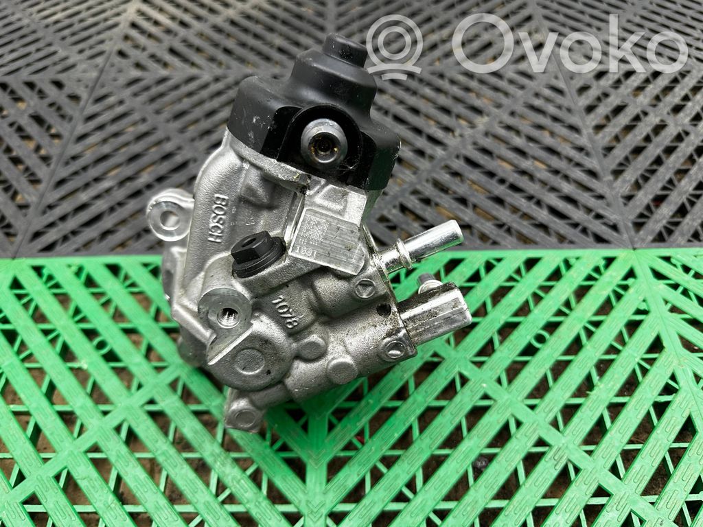 BMW 3 G20 G21 Fuel injection high pressure pump 