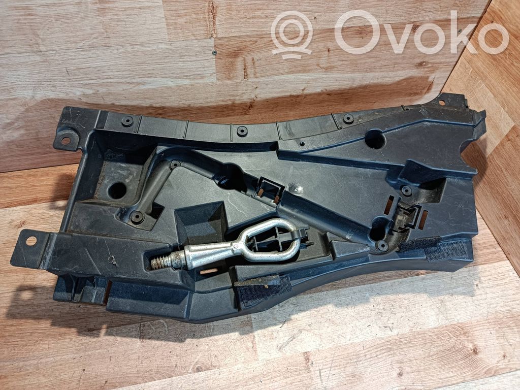 BMW X5 E53 Instrumentu kaste 