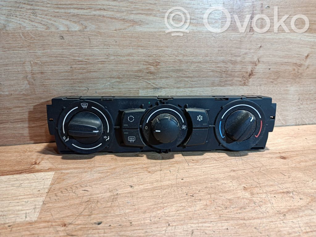 BMW 1 E81 E87 Climate control unit 