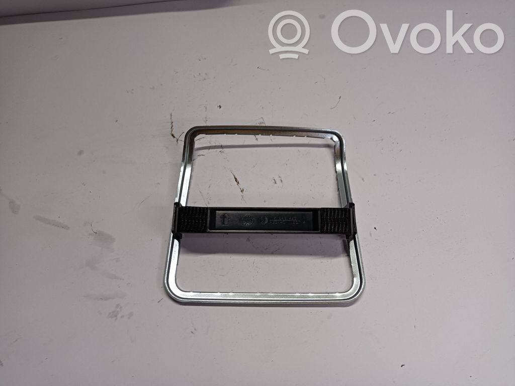 BMW 3 E90 E91 Etuistuimen valo 
