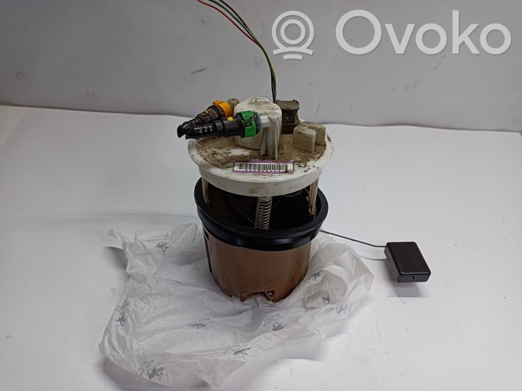 Fuel level sensor   G00046553