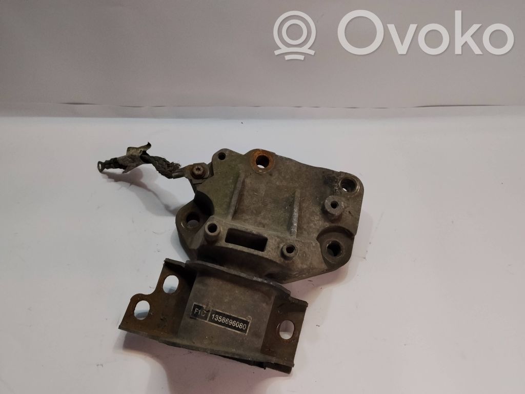 Fiat Ducato Engine mount bracket 