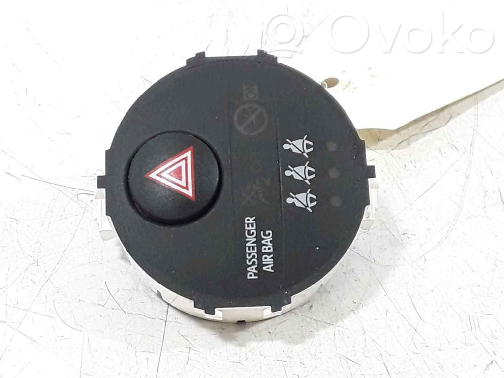 Przycisk świateł awaryjnych   839500D050A,20230895,4650345,VDMS13