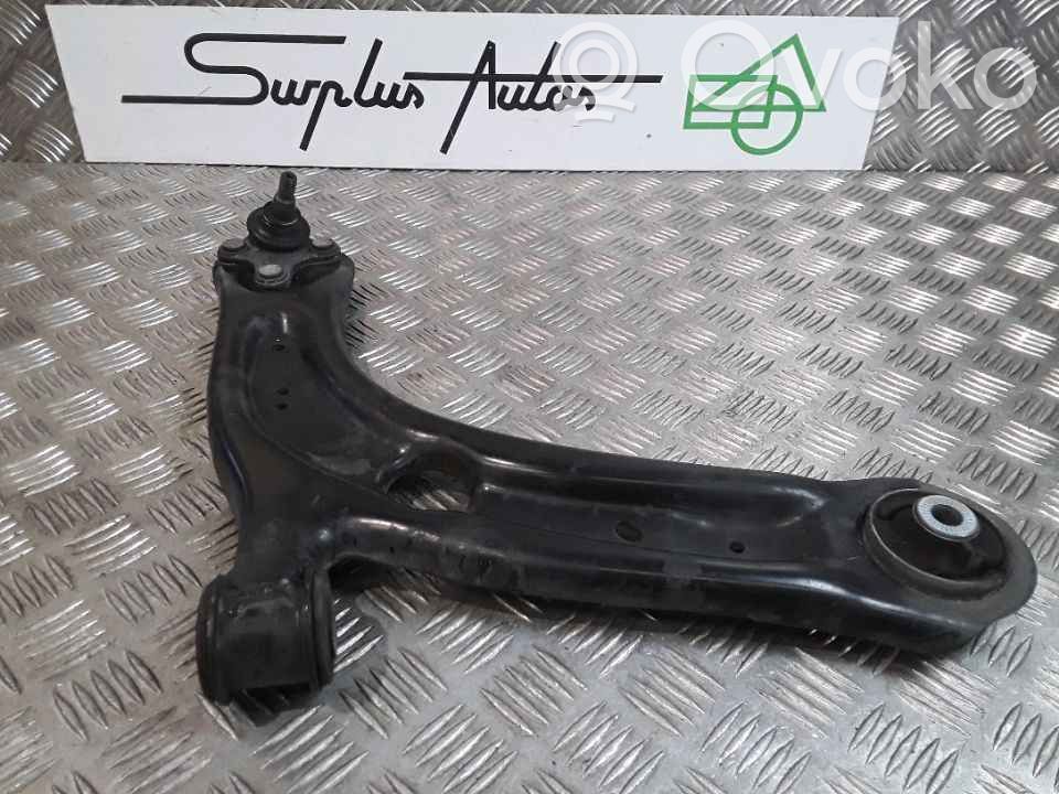 Etutukivarsi   3Q0407152S,20212471,4635321,VDMS13