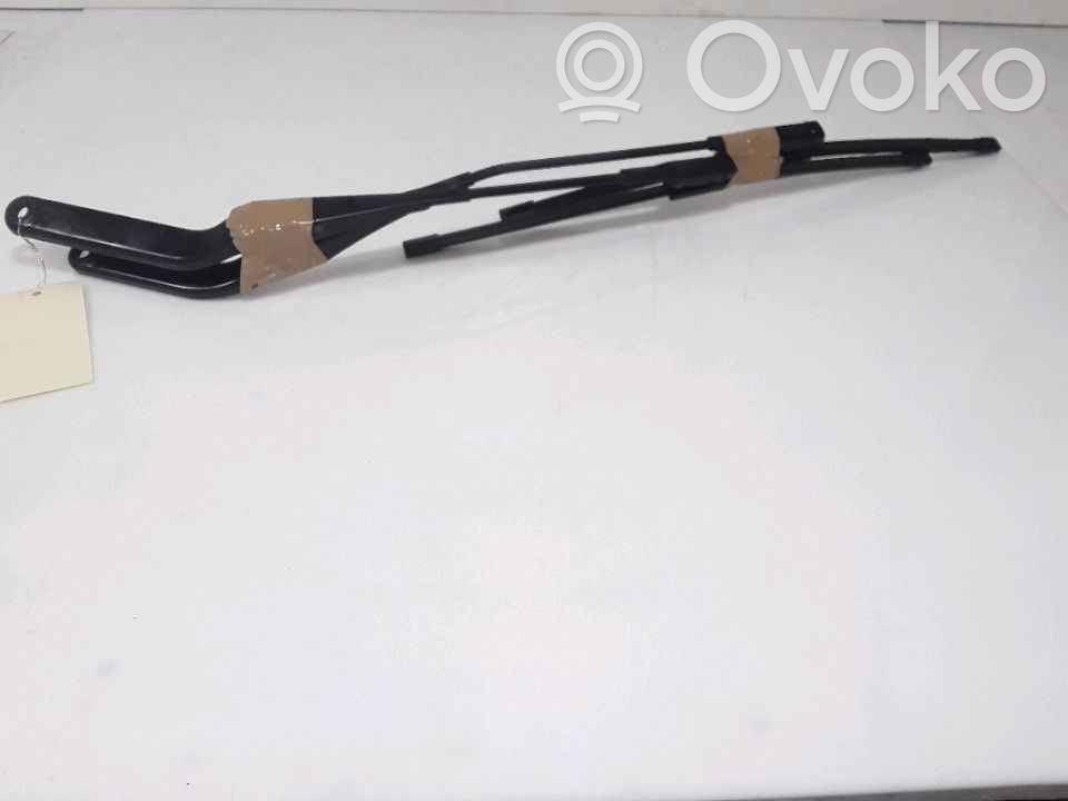 BMW 1 E81 E87 Ramię wycieraczki szyby przedniej / czołowej 