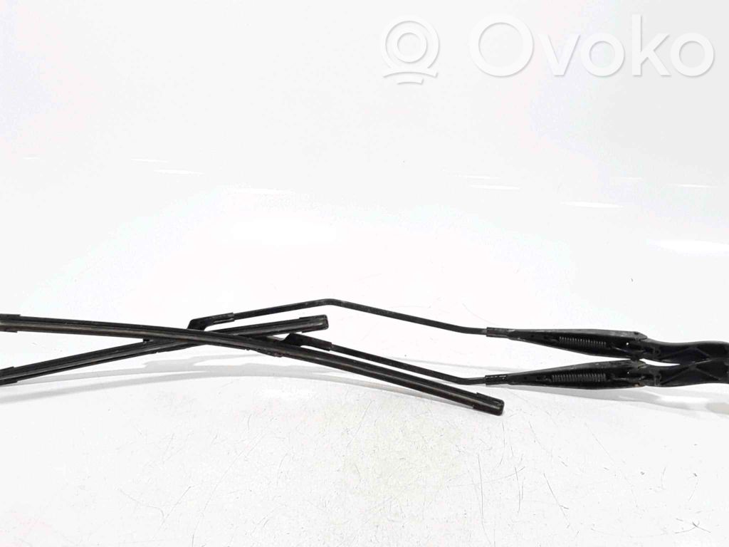Opel Combo A Front wiper blade arm 