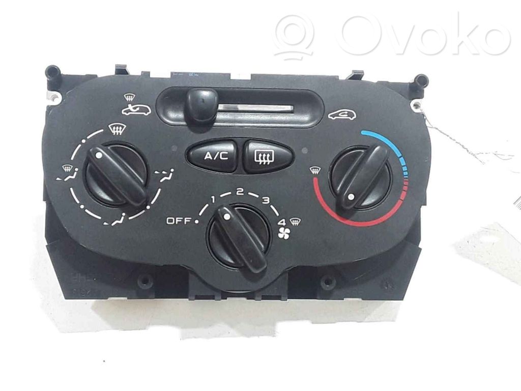 Peugeot 206 Climate control unit 