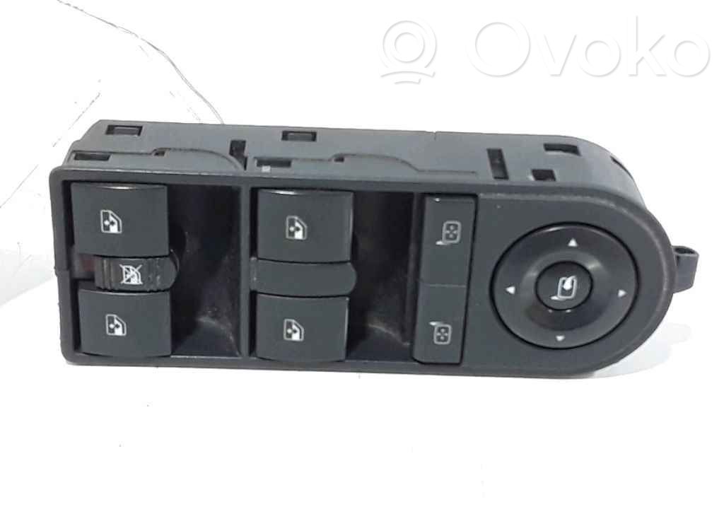 Opel Astra F Przyciski szyb 