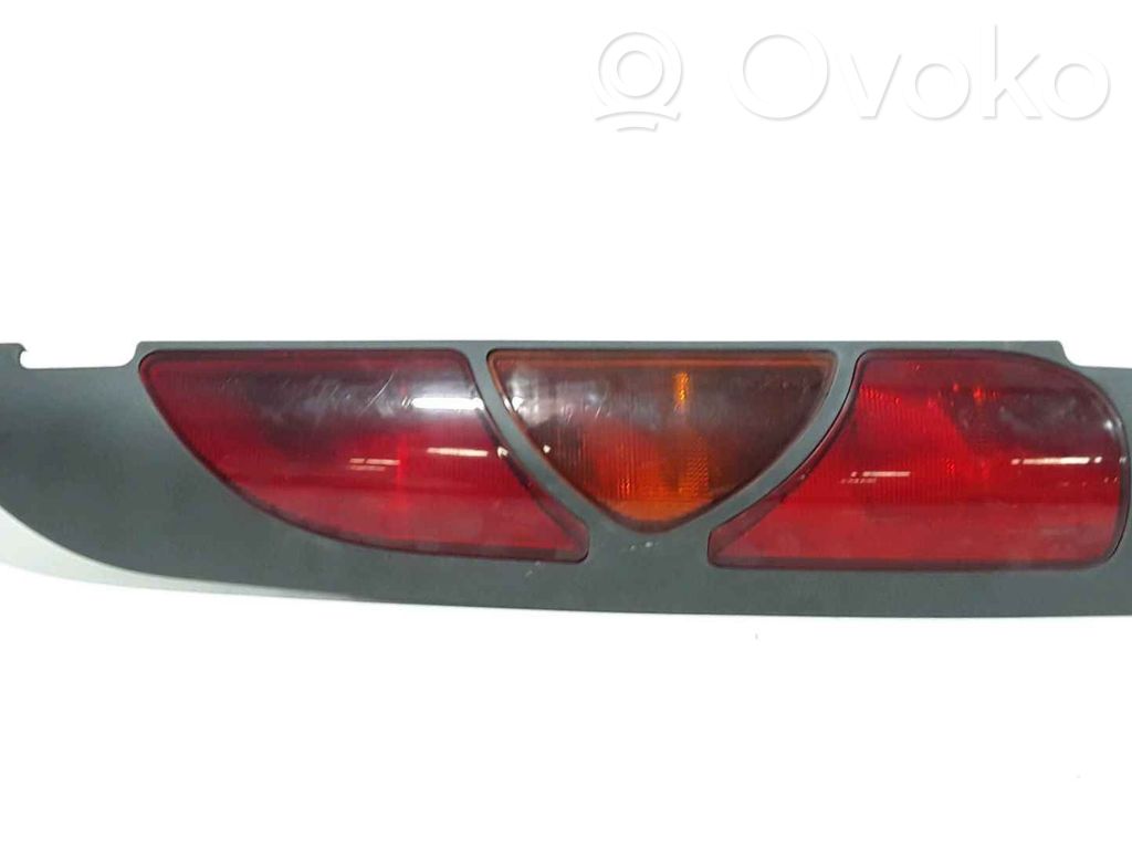 Renault Express Lampa tylna 