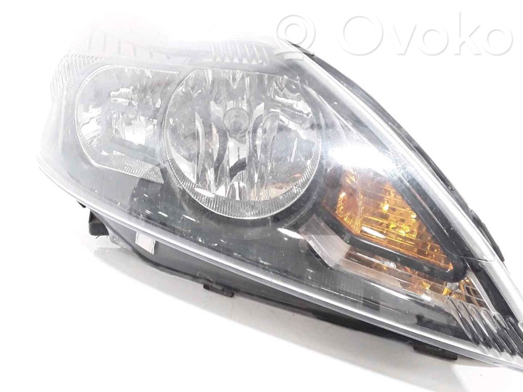 Ford Focus Lampa przednia 