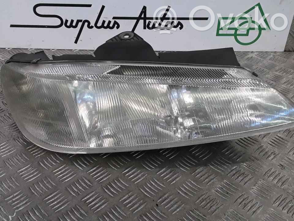 Peugeot 406 Headlight/headlamp 