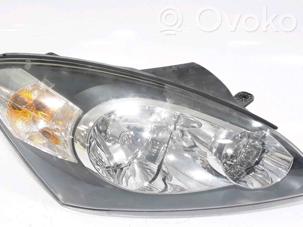 KIA Pro Cee'd I Headlight/headlamp 