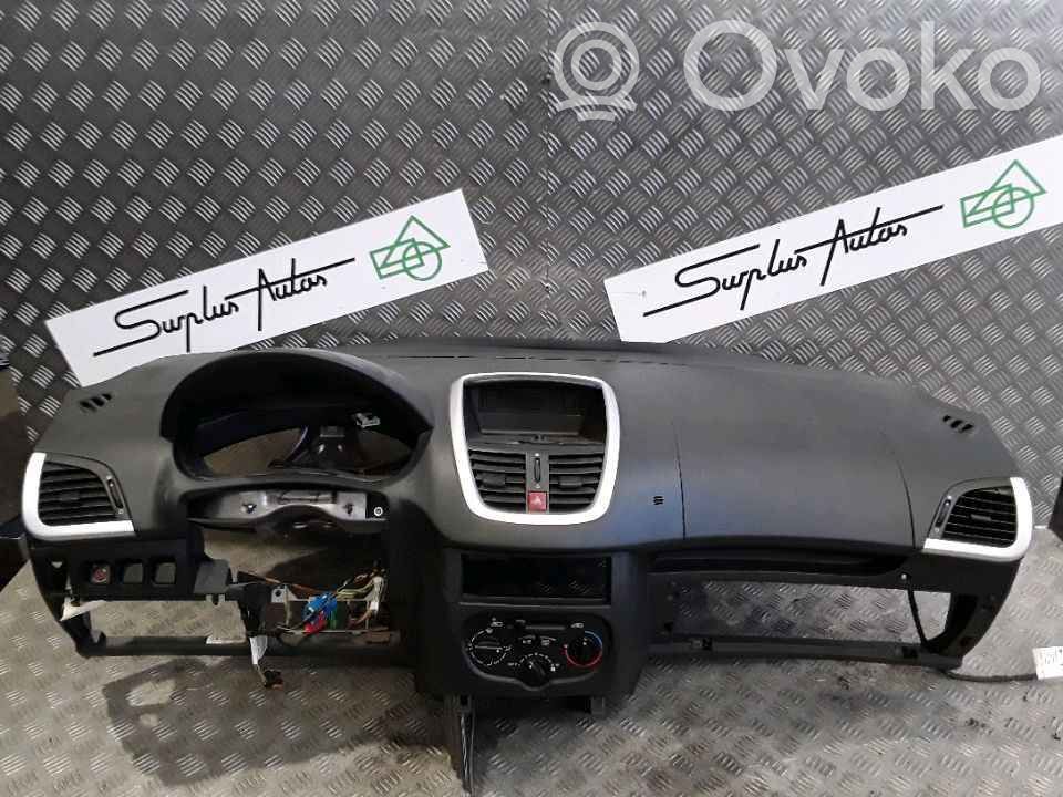 Peugeot 206 Panel de instrumentos 