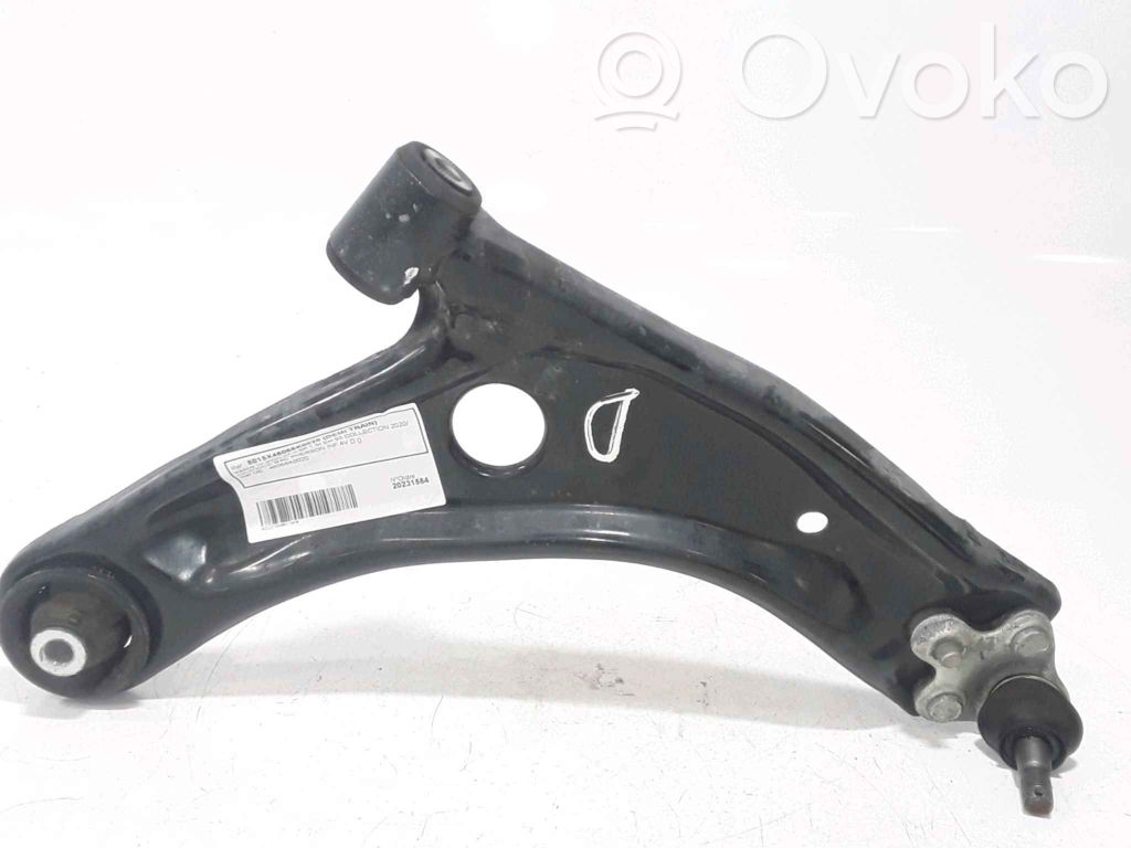 Toyota Yaris Wahacz przedni 
