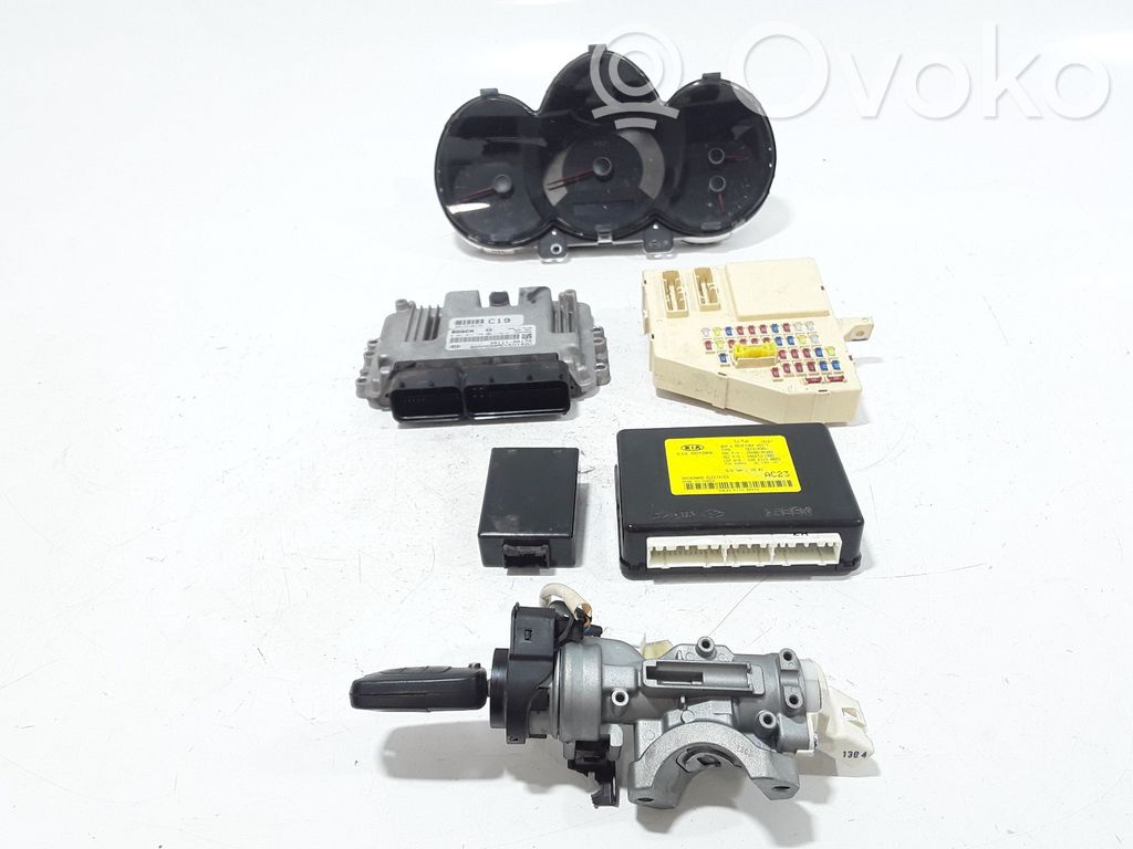 KIA Soul Engine ECU kit and lock set 