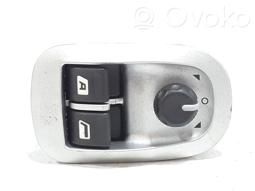 Peugeot 206 Interruptor del elevalunas eléctrico 