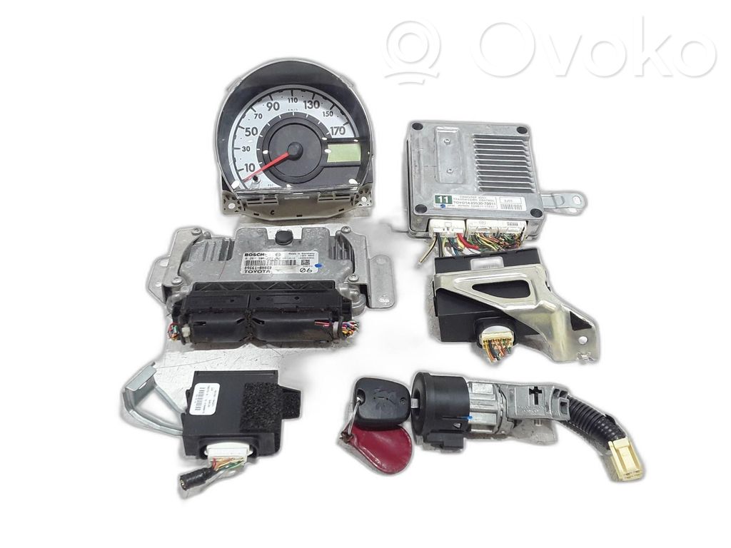 Toyota Aygo AB10 Juego de cerradura y set ECU del motor 