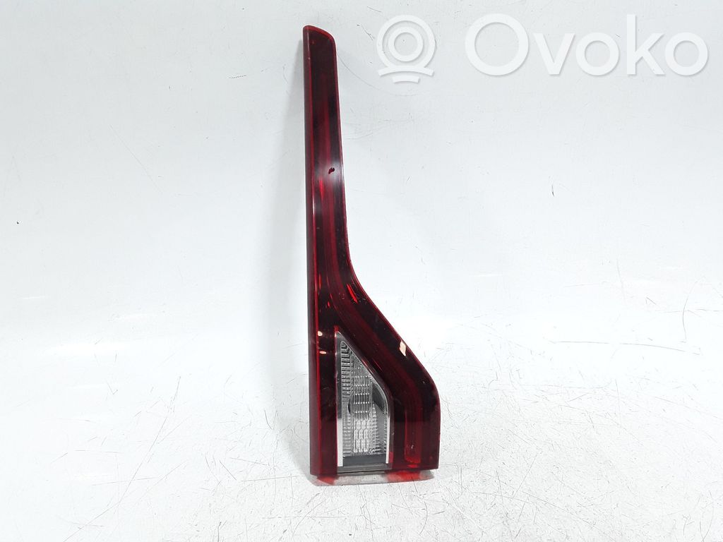 Renault Megane IV Lampy tylnej klapy bagażnika 