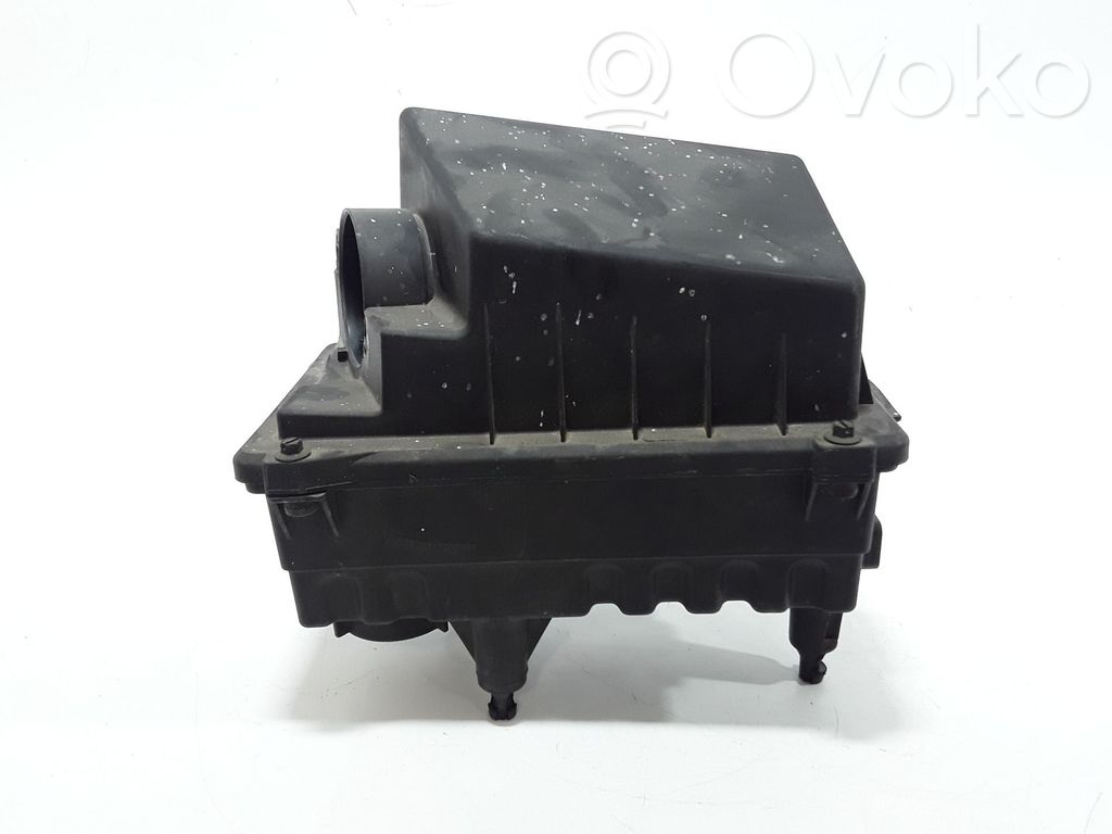 Ford Focus Air filter box 