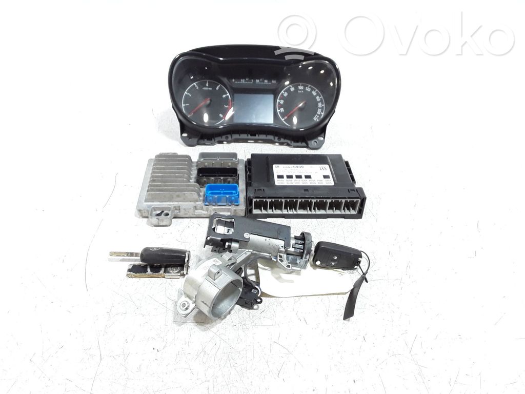 Opel Corsa E Kit cu ECU motor și set închidere uși 