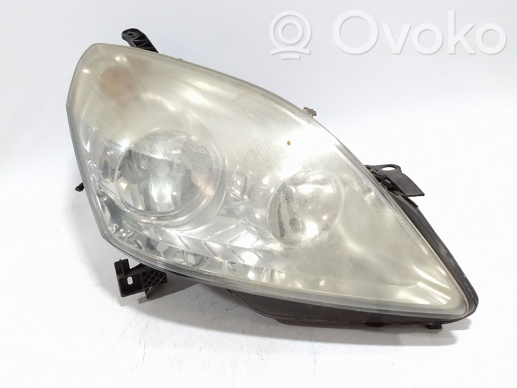 Opel Zafira B Lampa przednia 