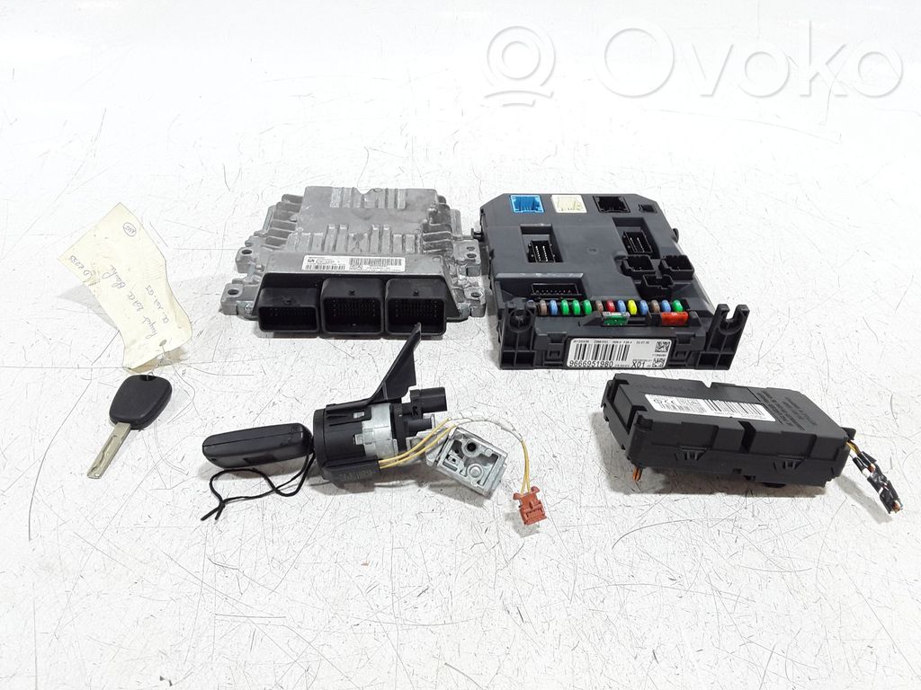 Peugeot 207 CC Juego de cerradura y set ECU del motor