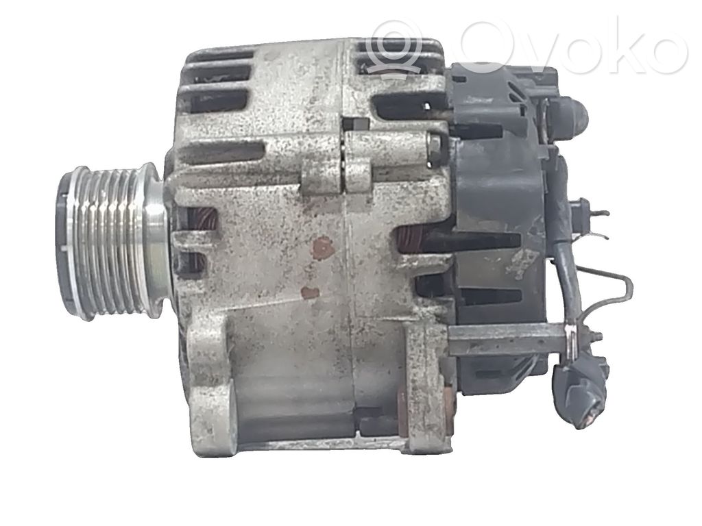 Volkswagen Touran II Generator/alternator