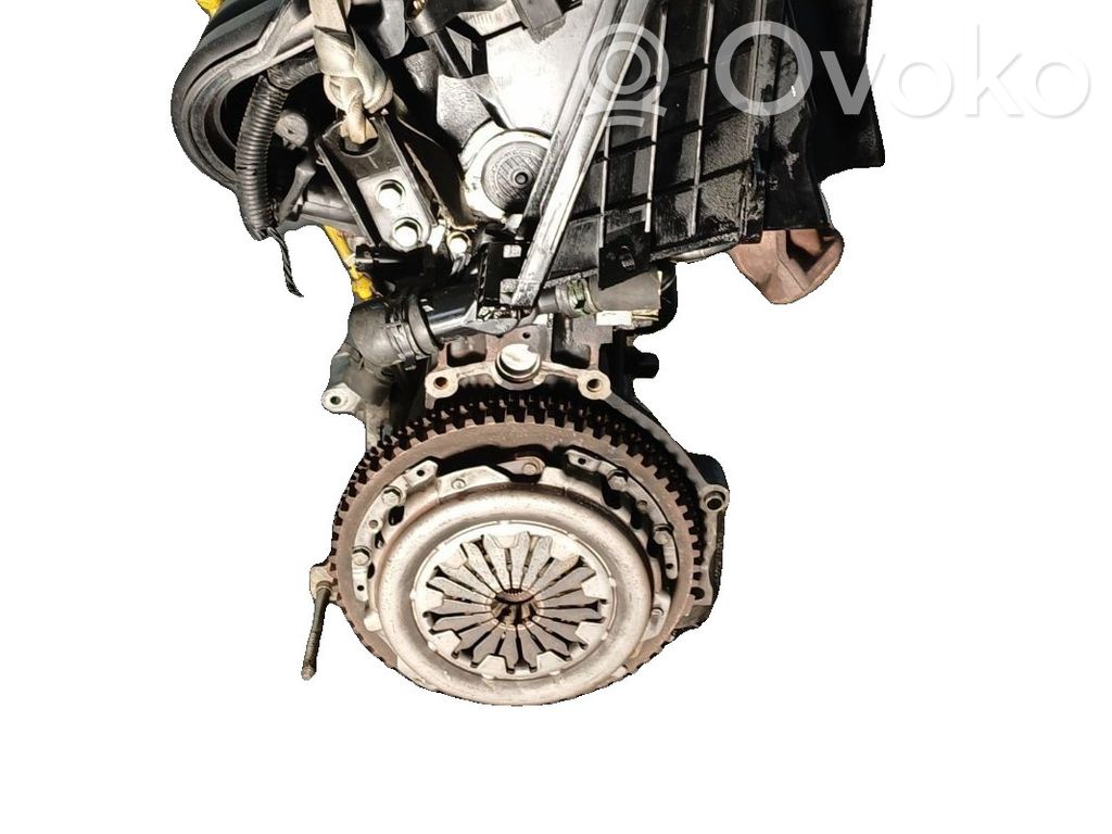Renault Clio II Dzinējs