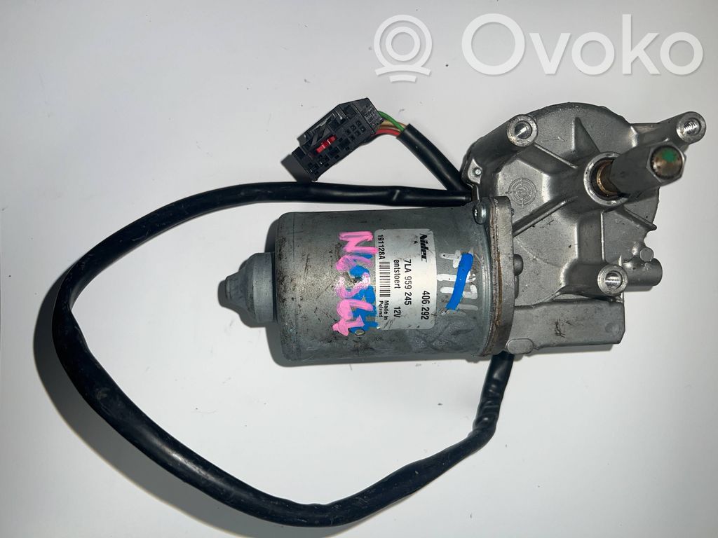 Drzwi przednie   7LA959245