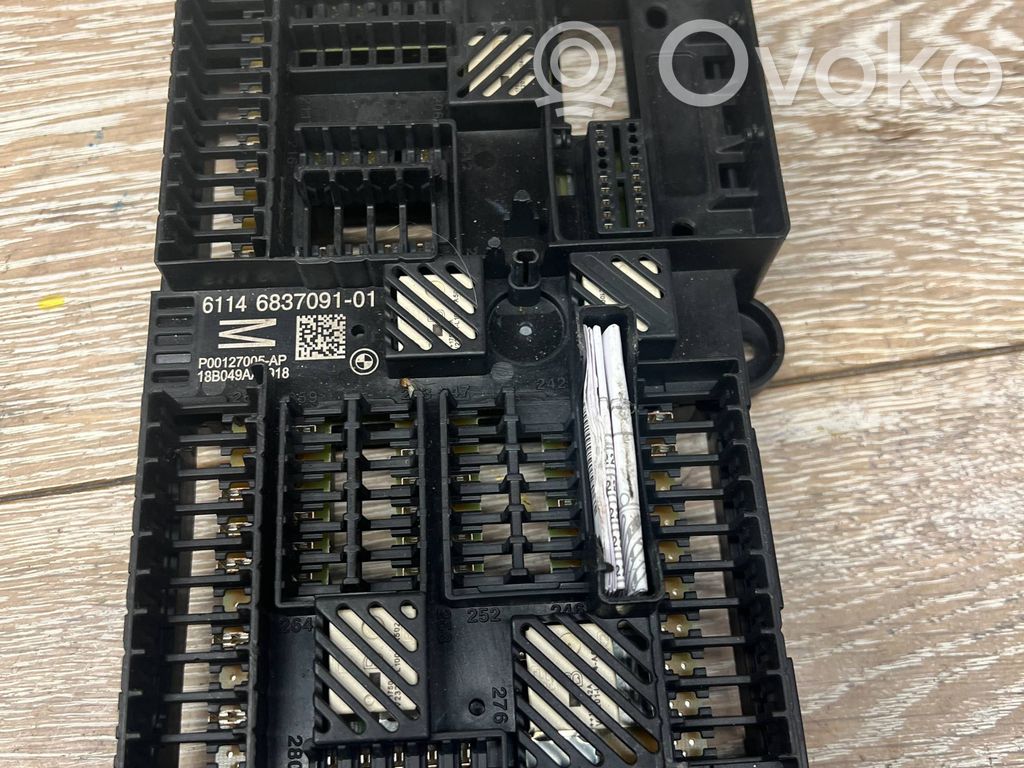 BMW 7 F01 F02 F03 F04 Modul siguranțe 