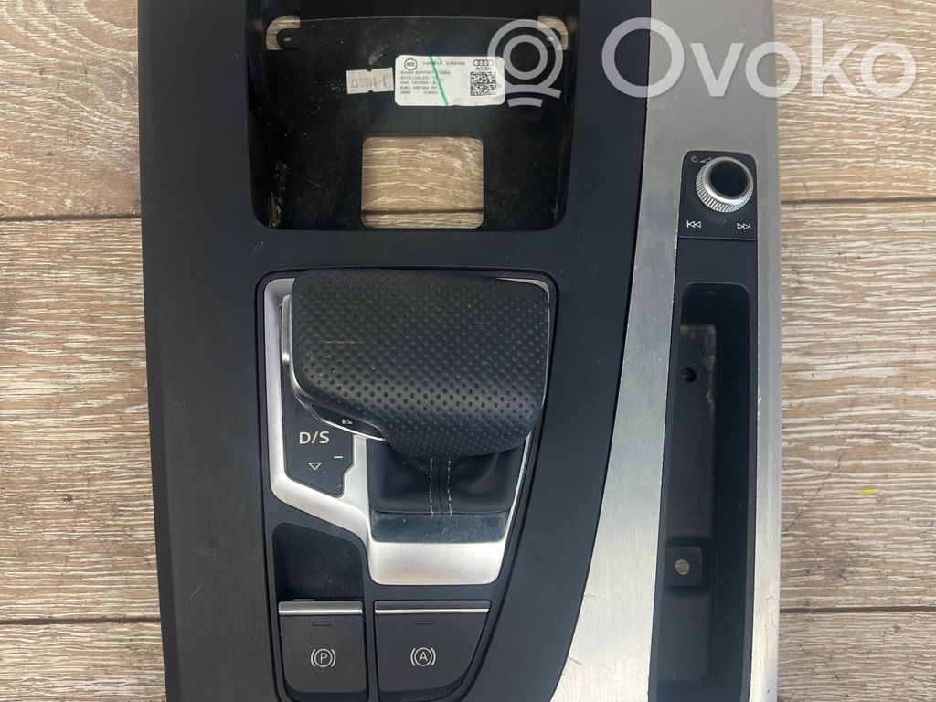 Audi Q5 SQ5 FY Rivestimento in plastica cornice della leva del cambio 