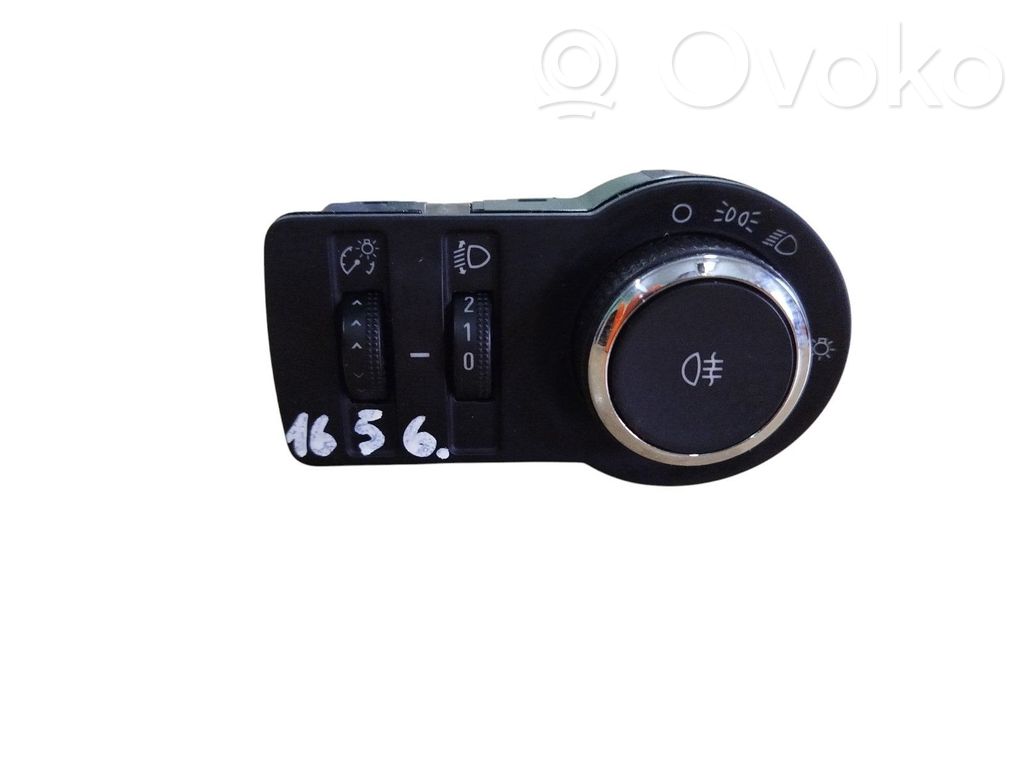 Opel Astra J Light switch 