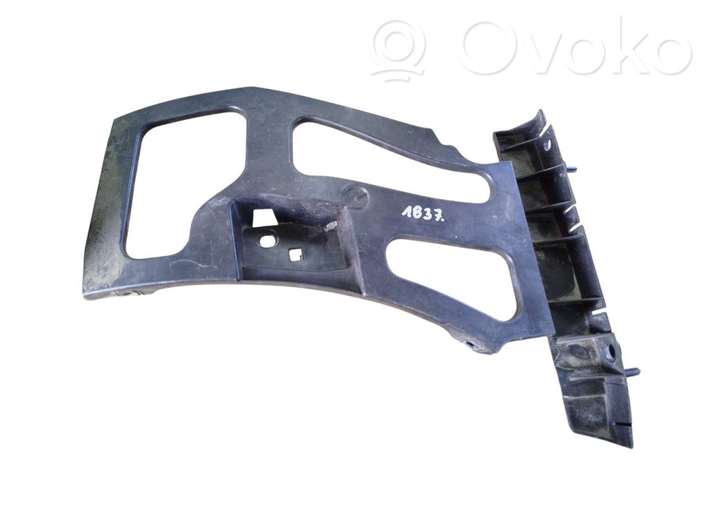 Citroen C4 I Soporte de montaje del parachoques trasero 
