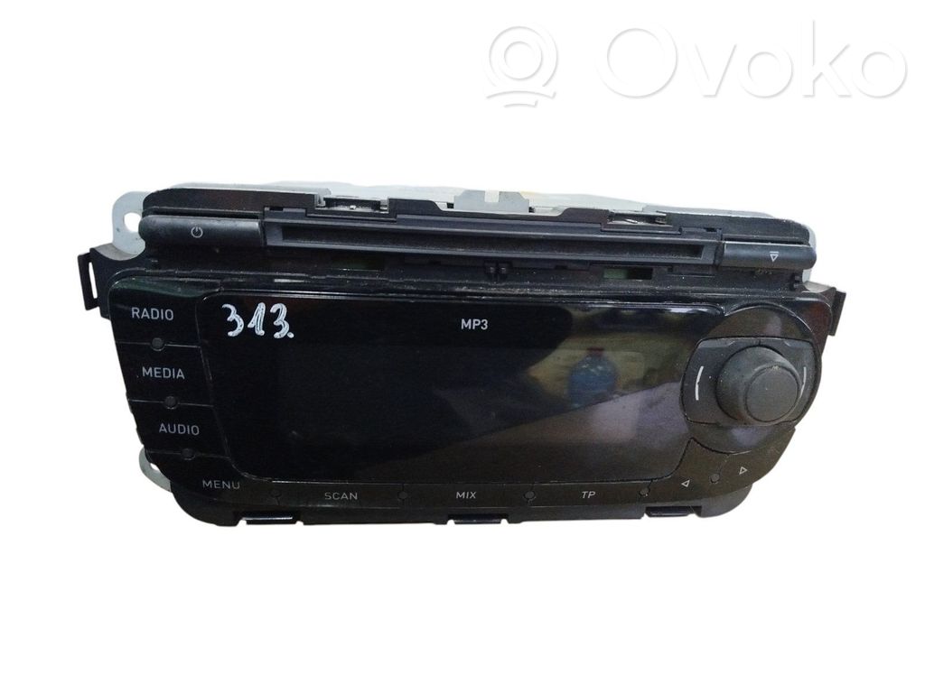 Seat Ibiza III (6L) Panel / Radioodtwarzacz CD/DVD/GPS 
