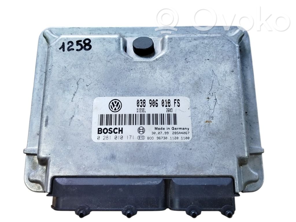 Volkswagen PASSAT B4 Engine control unit/module 