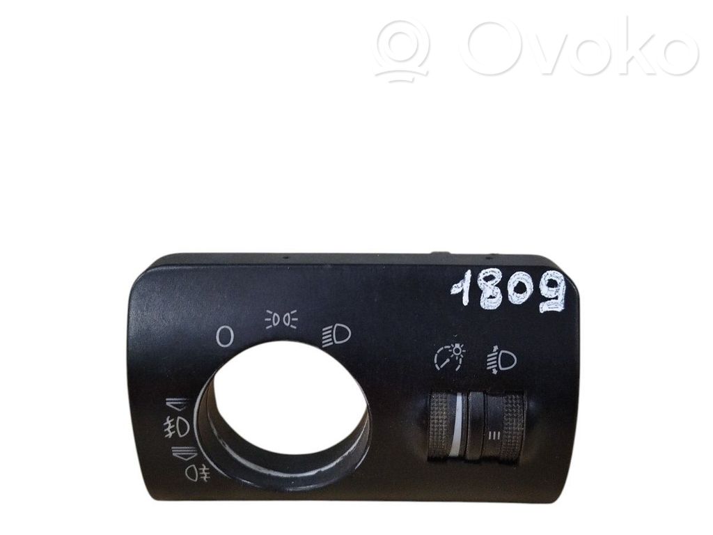 Audi A6 S6 C5 4B Headlight level height control switch 