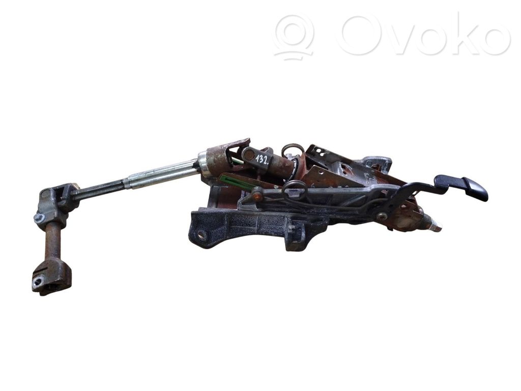 Steering wheel axle