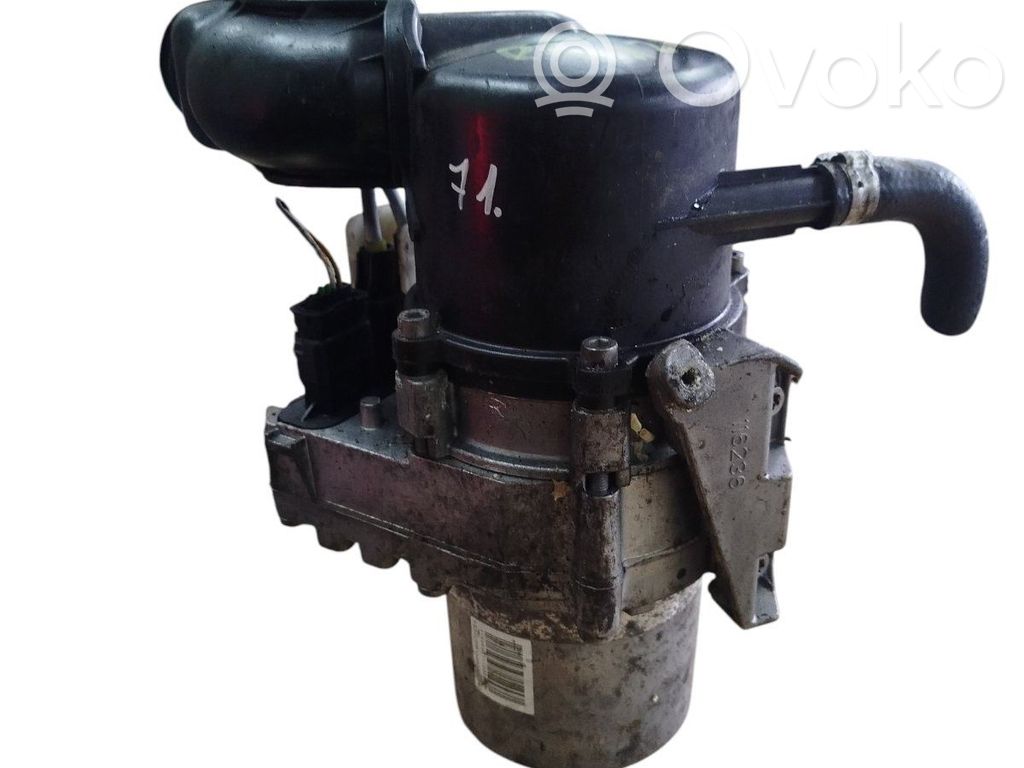 Peugeot 508 Power steering pump 