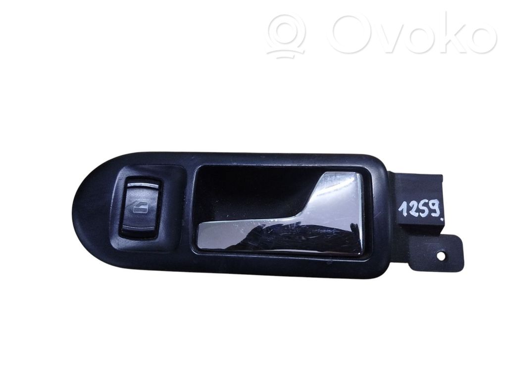 Volkswagen PASSAT B5 Klamka wewnętrzna drzwi przednich 