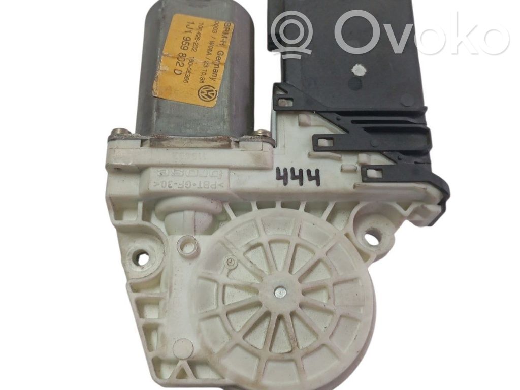 Volkswagen Golf IV Silnik regulatora szyby drzwi przednich 