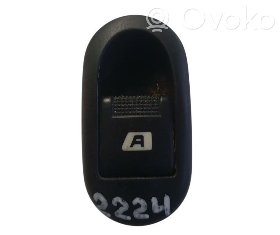 Electric window control switch   96401469XT