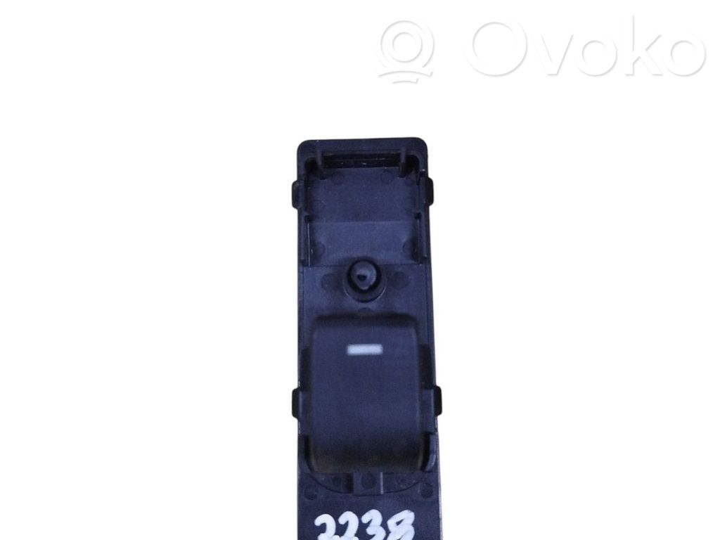 Mazda 6 Electric window control switch 