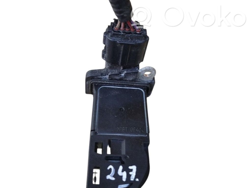 Toyota Avensis T270 Przepływomierz masowy powietrza MAF 