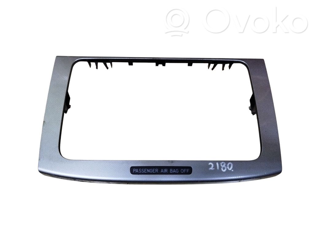 Volkswagen PASSAT B6 Moldura de la unidad delantera de radio/GPS 