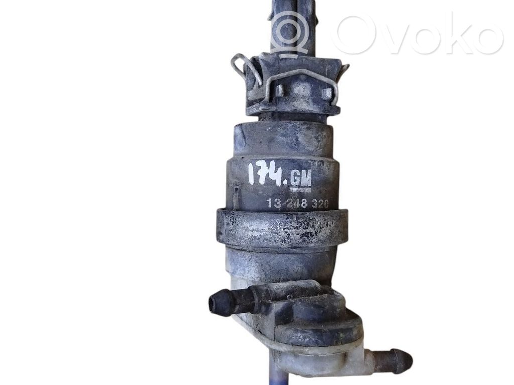 Opel Astra H Windscreen/windshield washer pump 