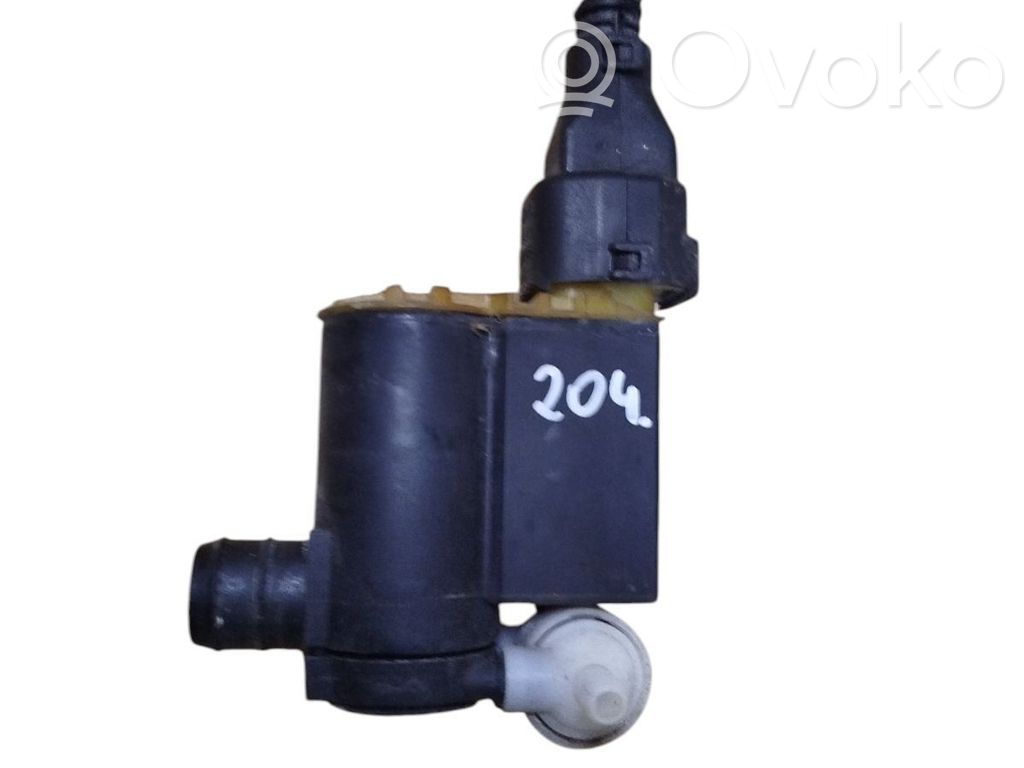 Hyundai Tucson JM Windscreen/windshield washer pump 
